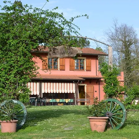 Farm stay Agriturismo La Selva *